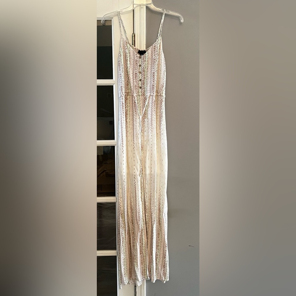 Lovposh Maci Dress w/front slit